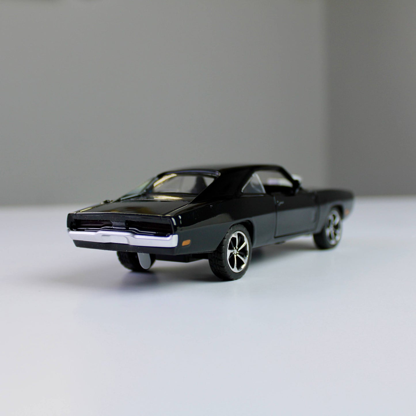 Dodge Charger 1970 1:32 Diecast Model