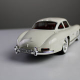 Mercedes-Benz 300SL Gullwing 1:24 Die-Cast