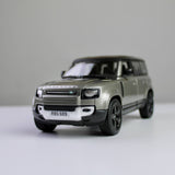 Bburago Land Rover Defender 110 2022 1:24 Die-Cast Model