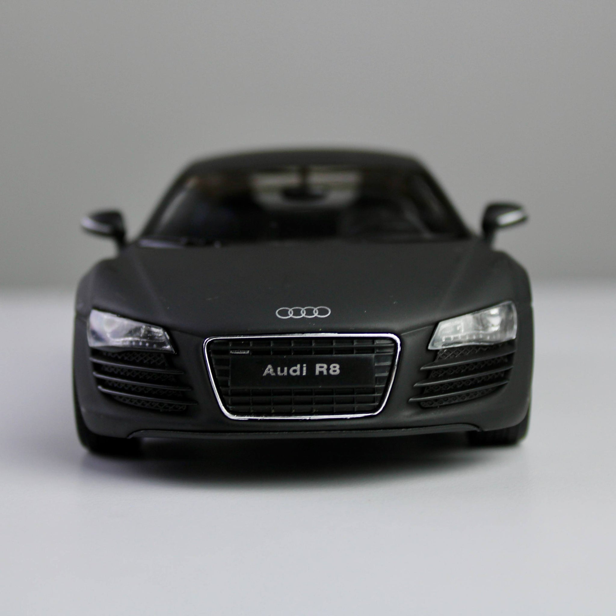 سيارة ويلي أودي R8 V10 طراز 1:24 مصبوبة