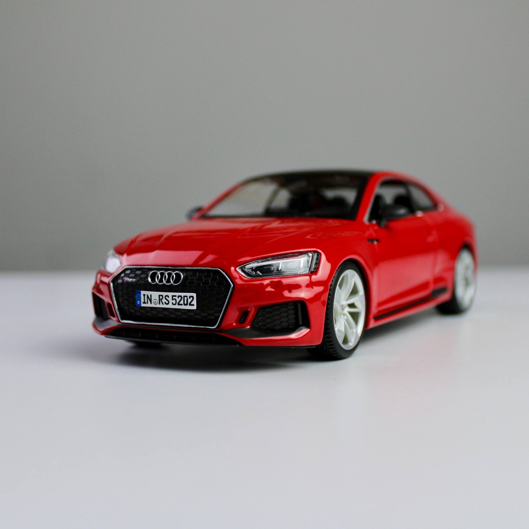 Bburago Audi RS 5 Coupe 1:24 Die-Cast Model Car