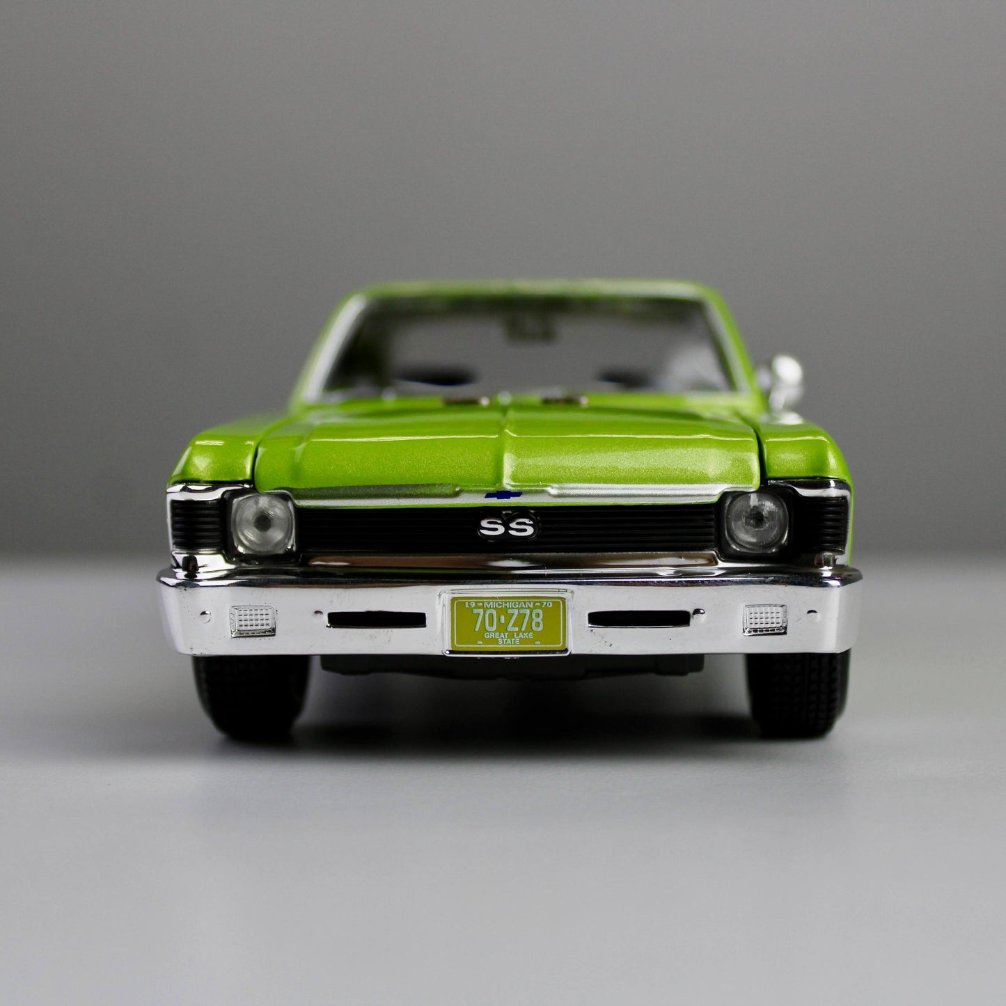 Maisto Chevrolet Nova SS 1970 1:24 نموذج سيارة مصبوب – إصدار خاص