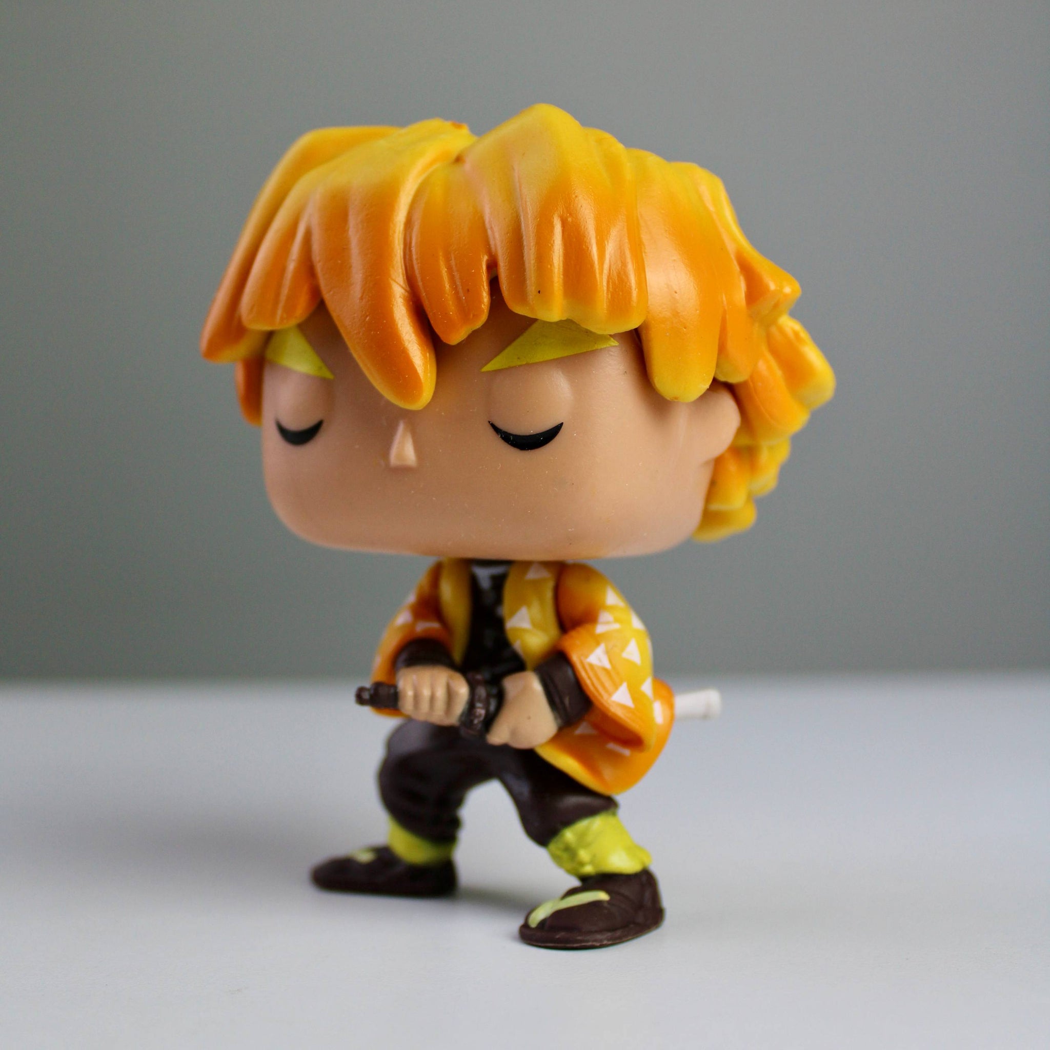 Funko Pop! Zenitsu Agatsuma – Demon Slayer Vinyl Figure