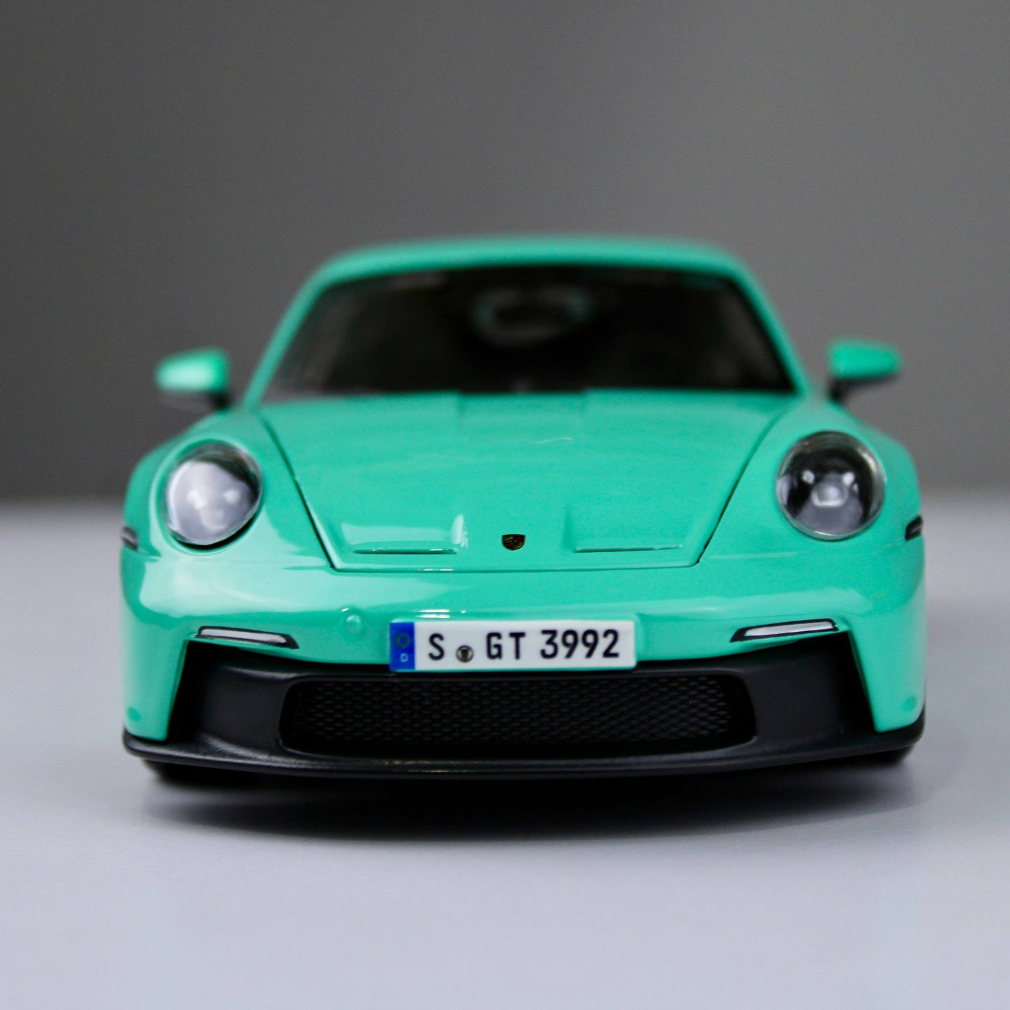 Product Title: Porsche 911 GT3 2021 Die-Cast Model Car – Bburago (1:24 Scale)