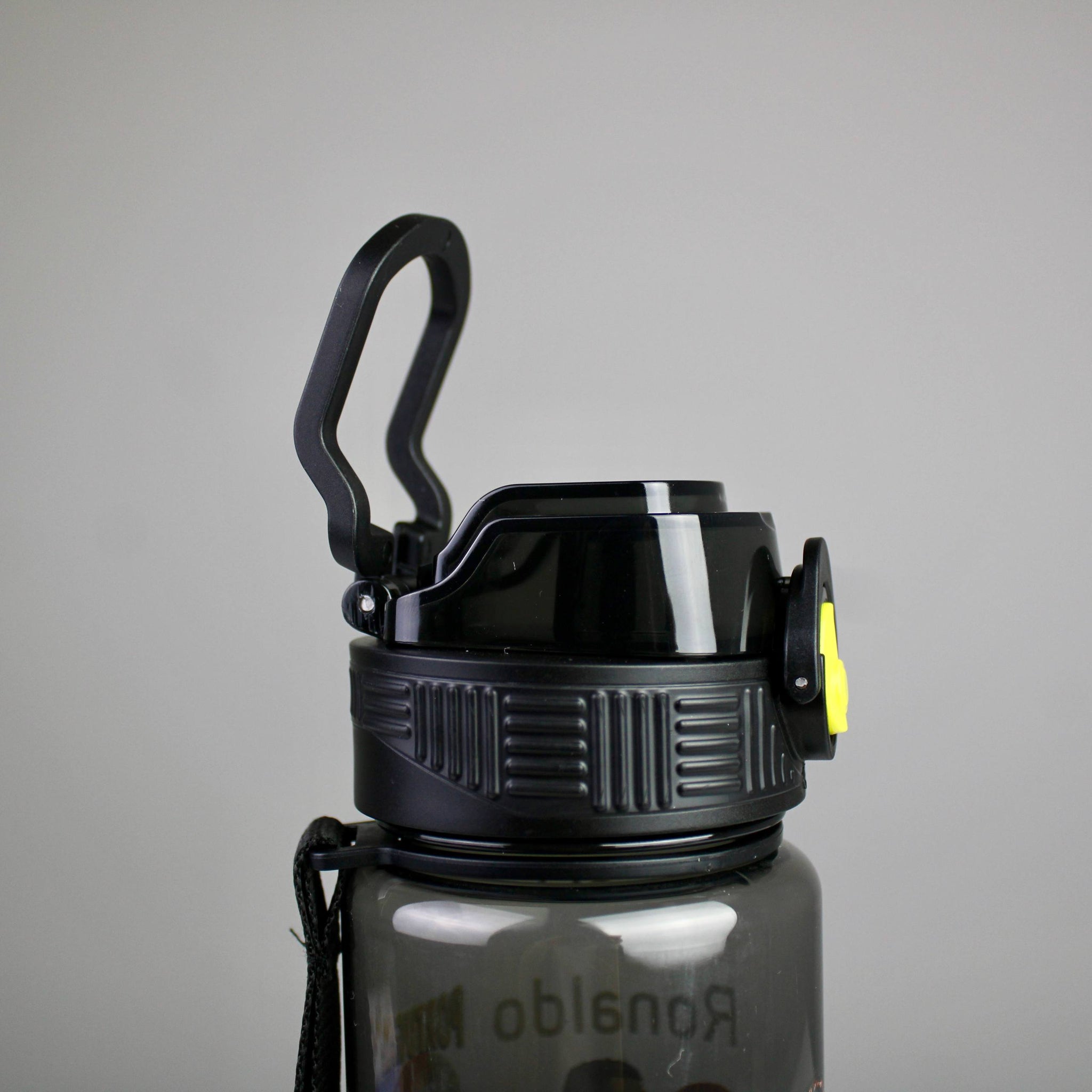 Cristiano Ronaldo Water Bottle – Leak-Resistant Push-Button Bottle with Carry Strap