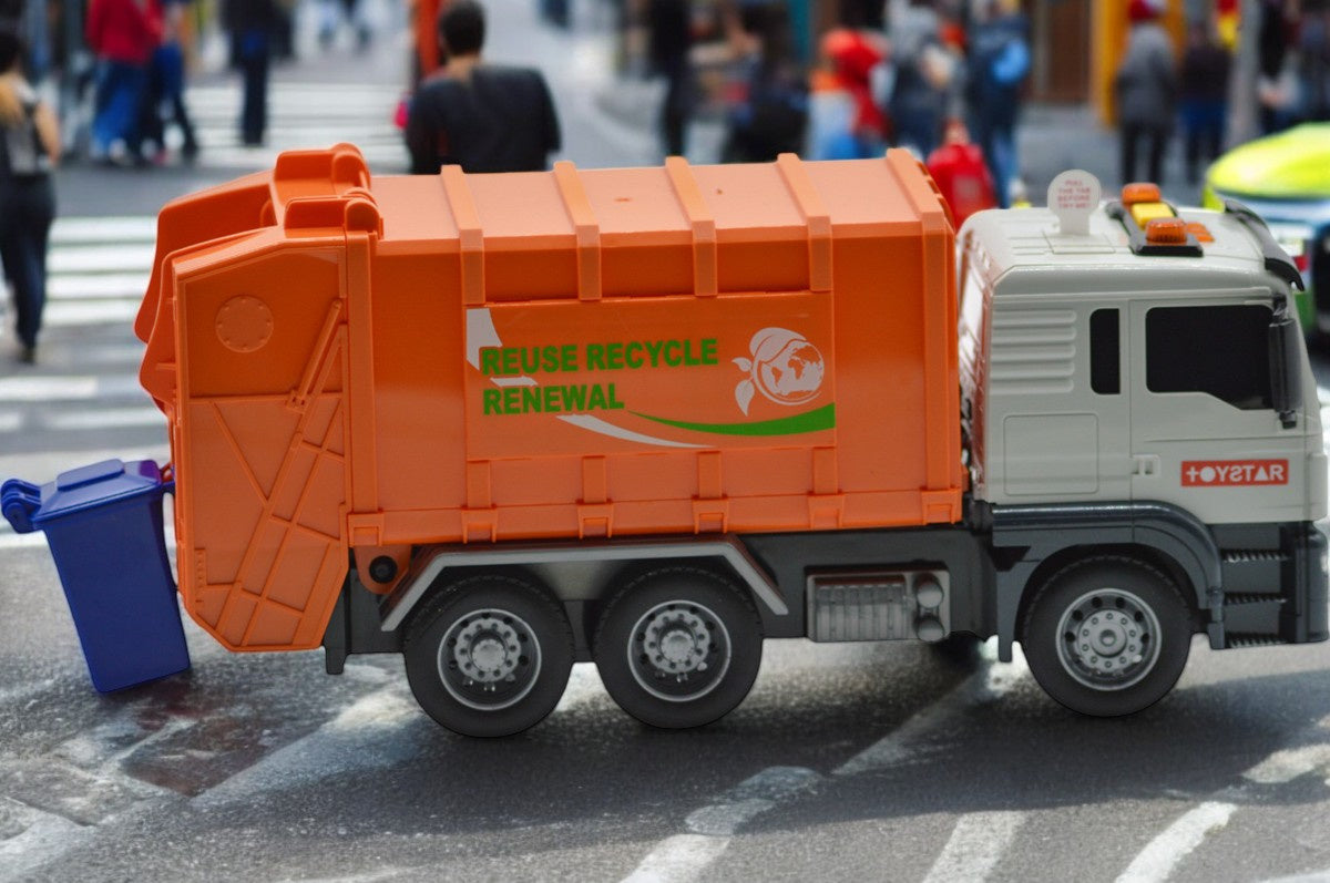 Jin Jia Garbage Truck – Realistic Lights & Sounds Recycling Toy