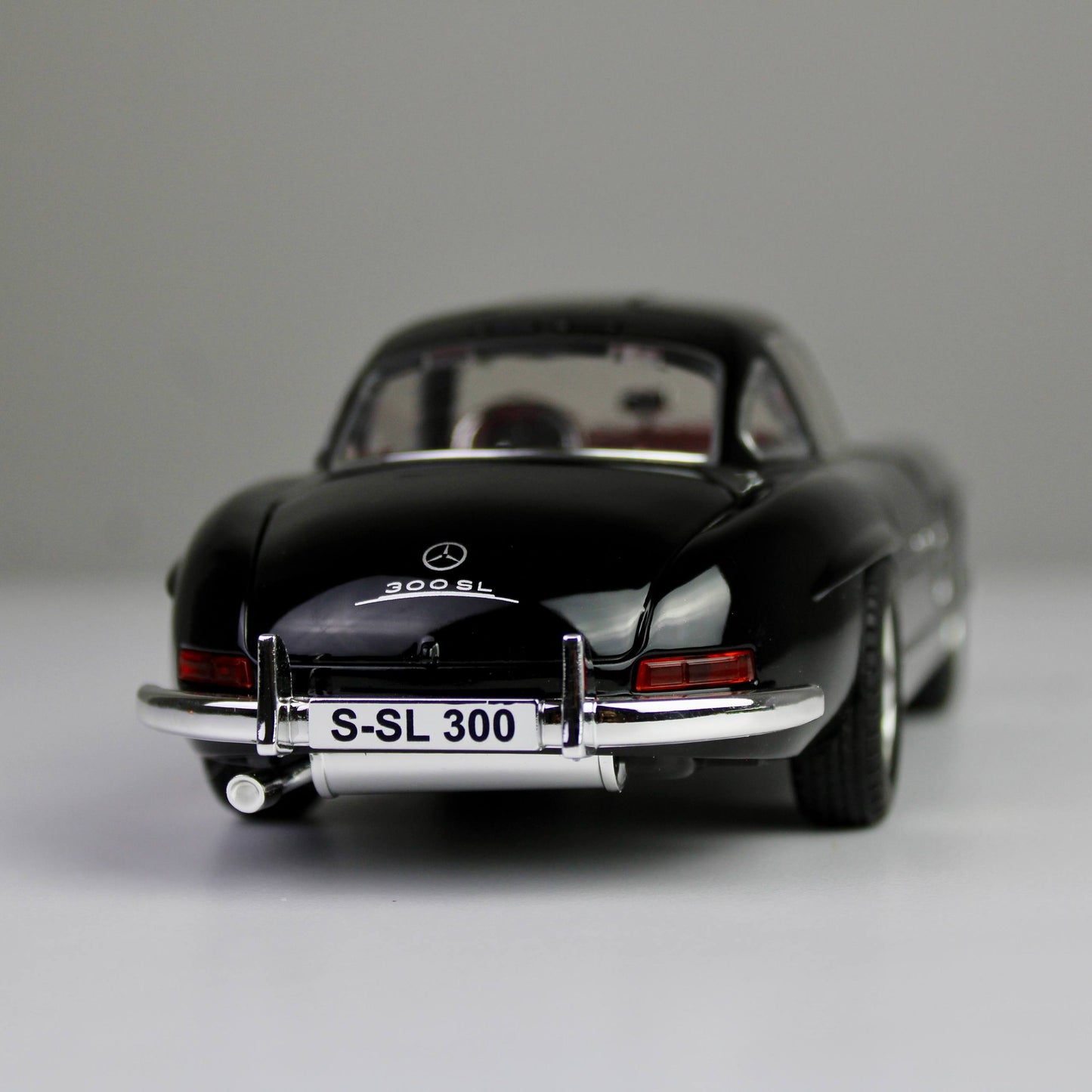 Mercedes-Benz 300 SL Die-Cast Model – Opening Doors, Lights & Sounds