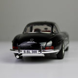 Mercedes-Benz 300 SL Die-Cast Model – Opening Doors, Lights & Sounds