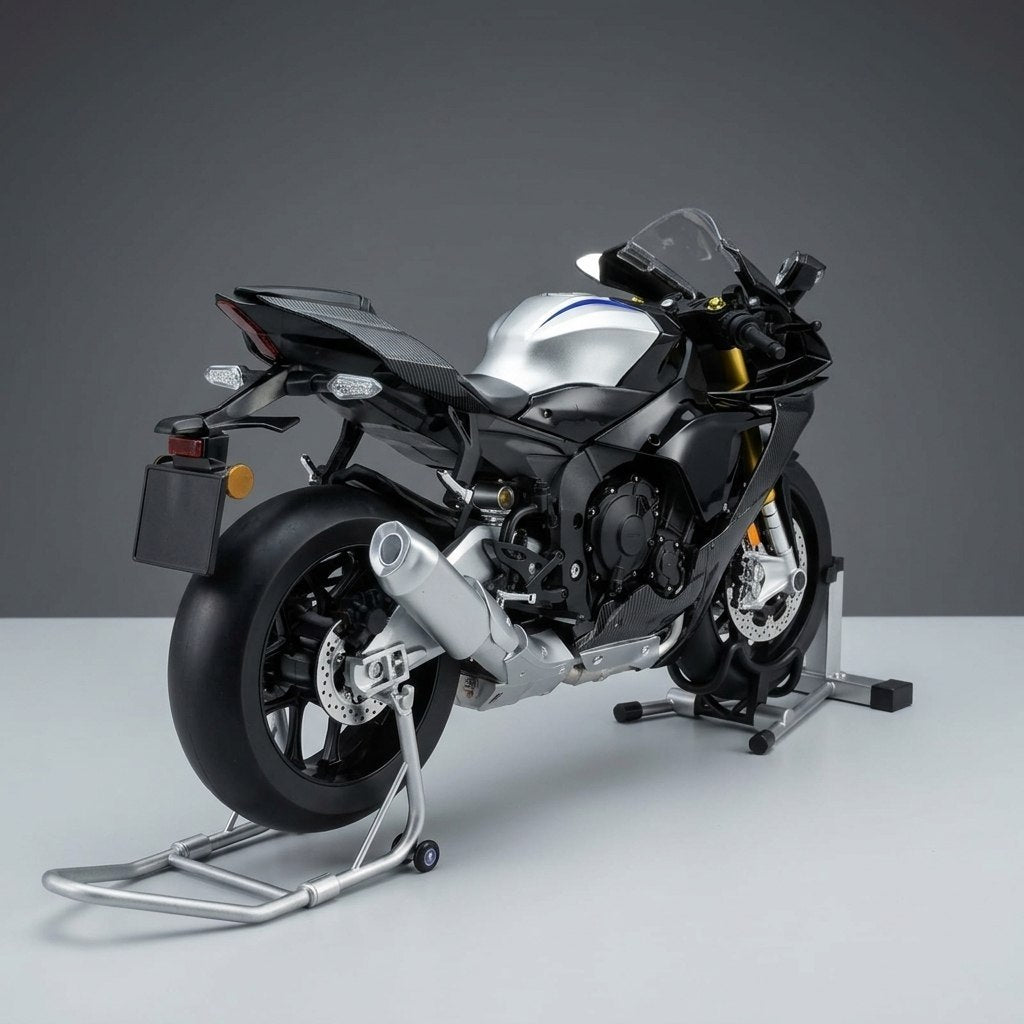 1:6 Yamaha YZF-R1M – Die-Cast Motorcycle Model with Light, Sound & Vapor Effects
