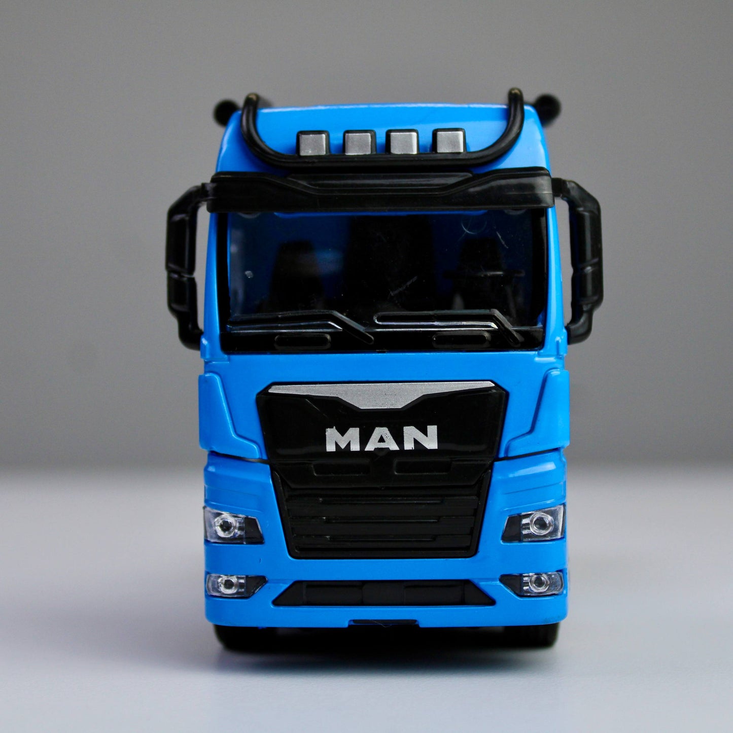 MAN TGX Truck Diecast Model 1:38
