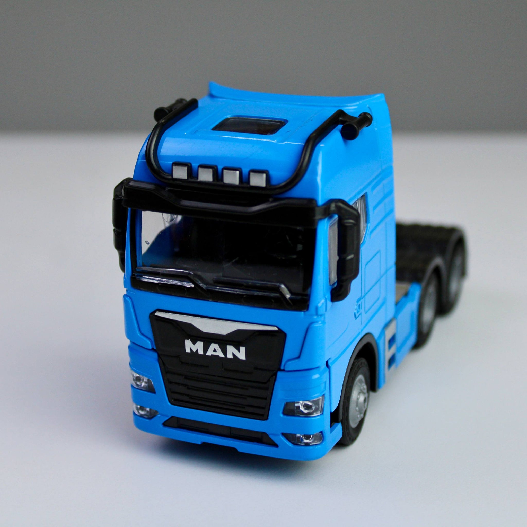 MAN TGX Truck Diecast Model 1:38