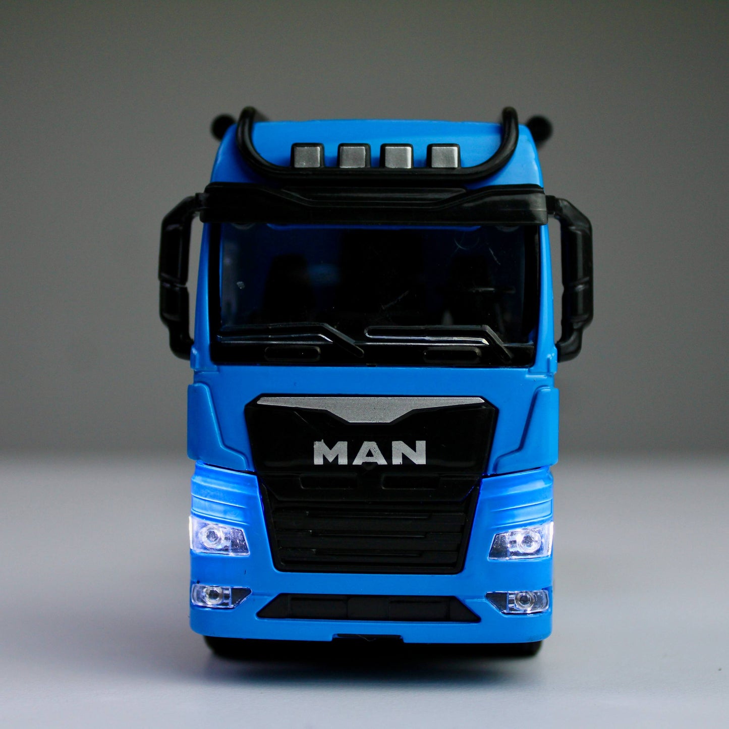 MAN TGX Truck Diecast Model 1:38