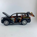 Toyota Land Cruiser 1:24 Scale Die-Cast Model Car