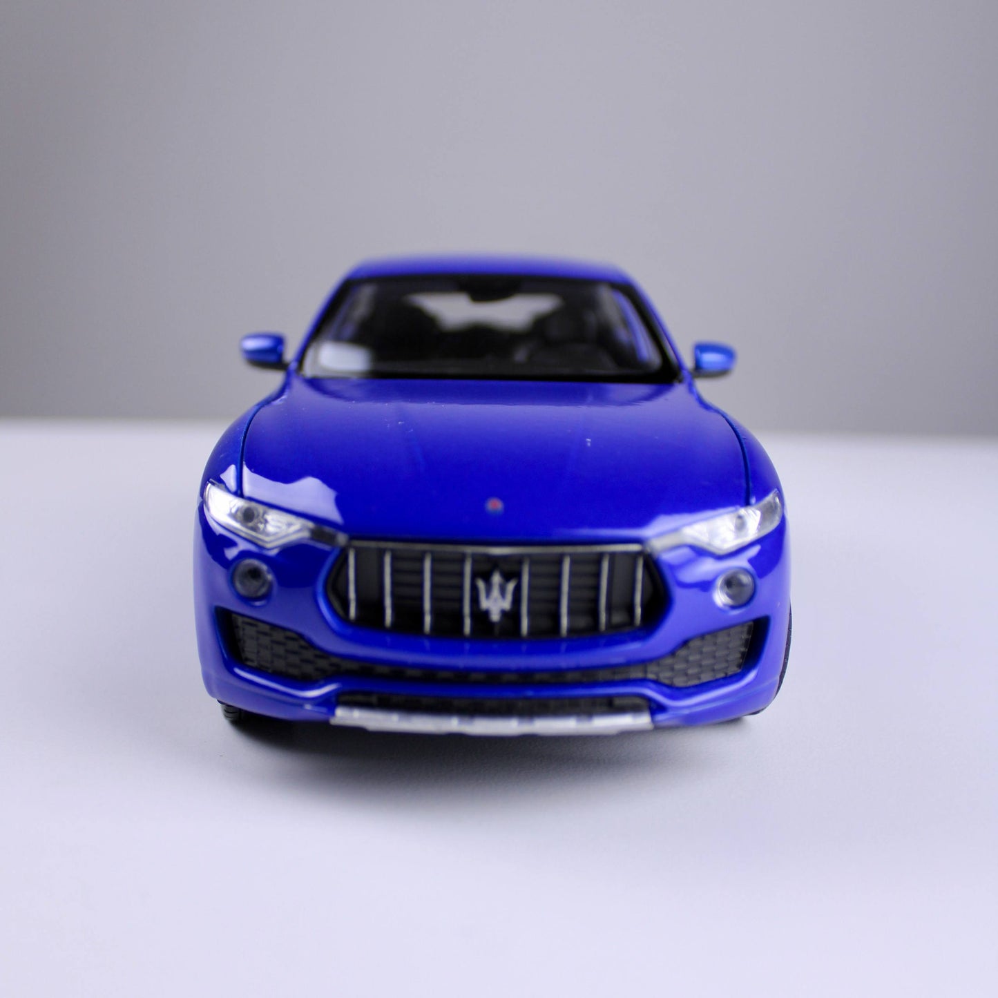 Maserati Levante Die-Cast Model – Welly Scale 1:24