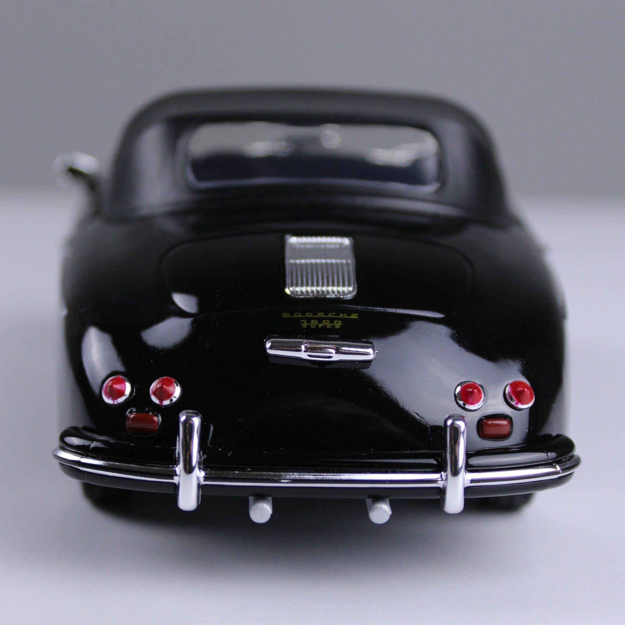 مجسم سيارة بورش 356A سبيدستر (Porsche 356A Speedster)