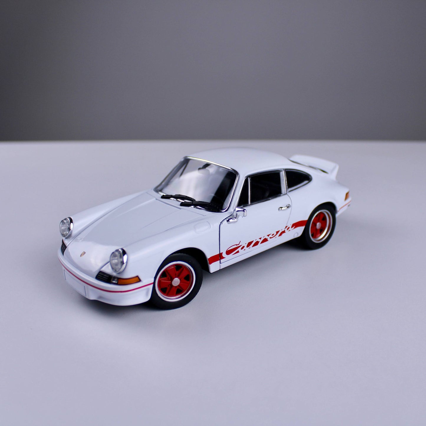 مجسم سيارة بورش كاريرا RS 2.7