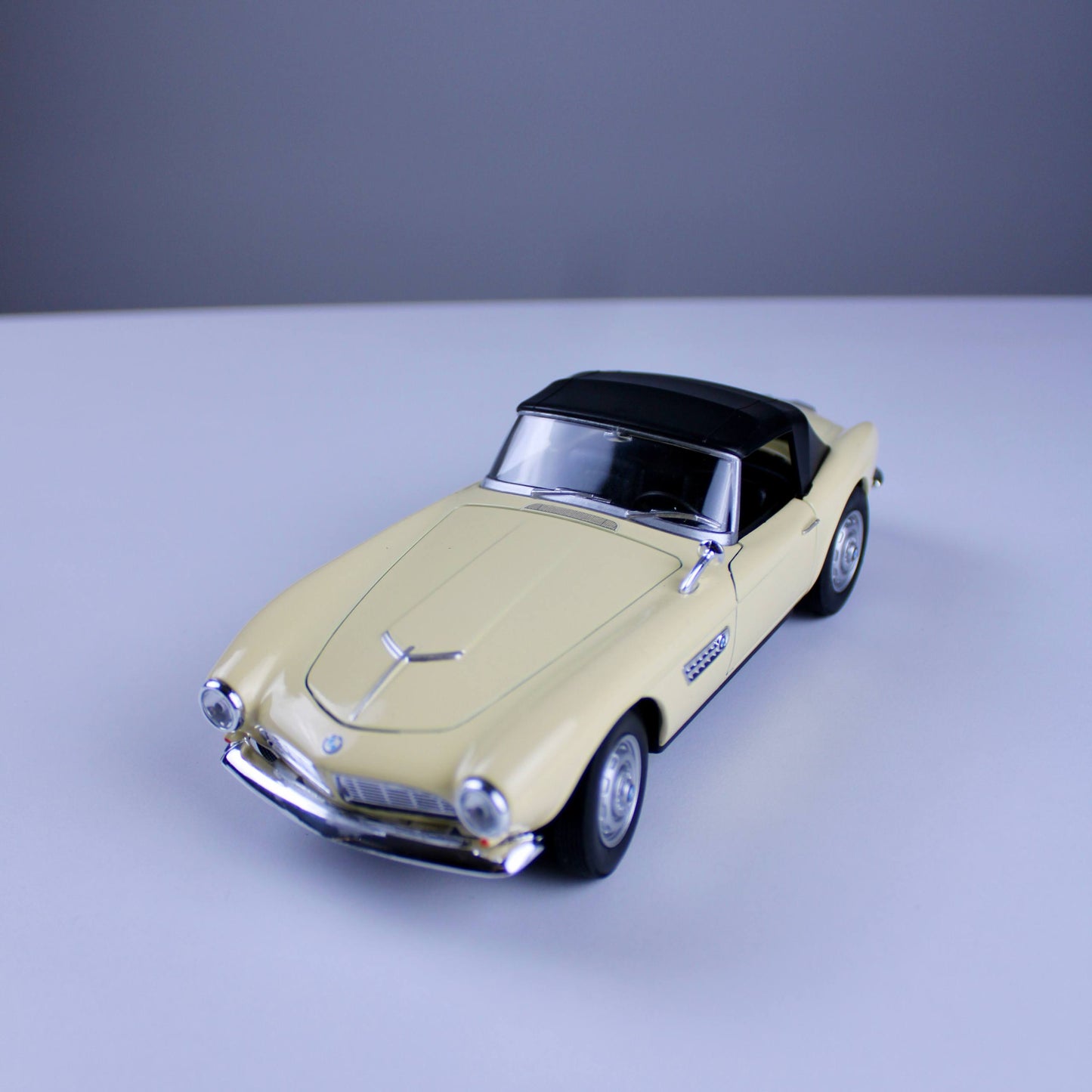 BMW 507 Classic Die-Cast Model Car
