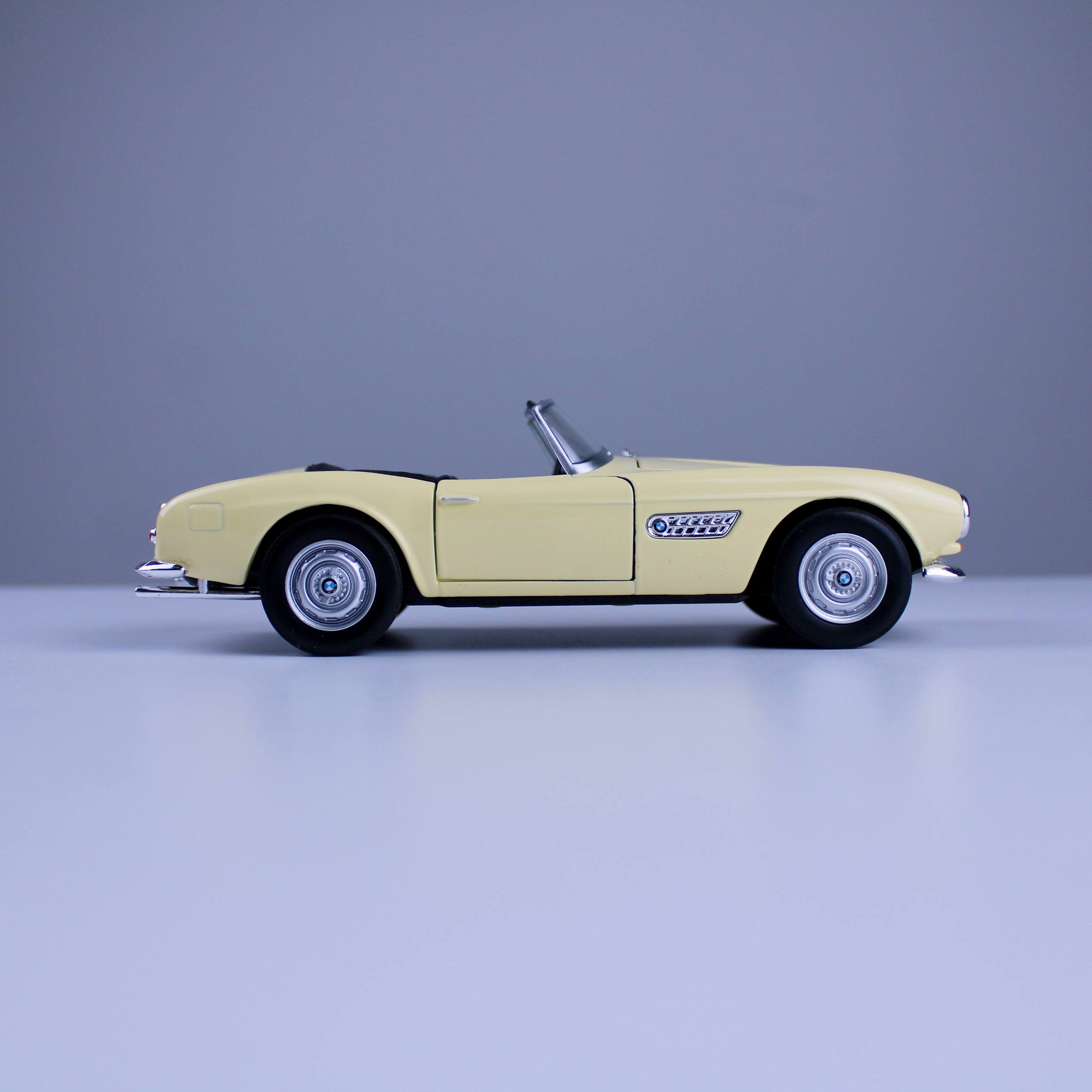 BMW 507 Die-Cast Model Car – 1:24 Scale by Welly NEX
