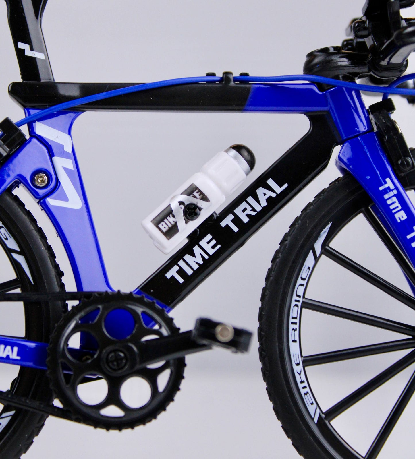 Metal Bicycle Model – 1:8 Scale