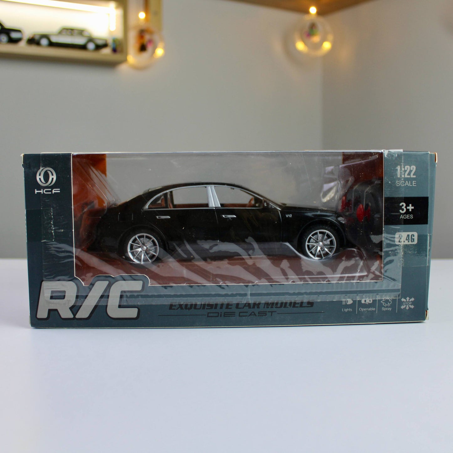 R/C Mercedes S-Class Diecast Model – 1:22 Scale