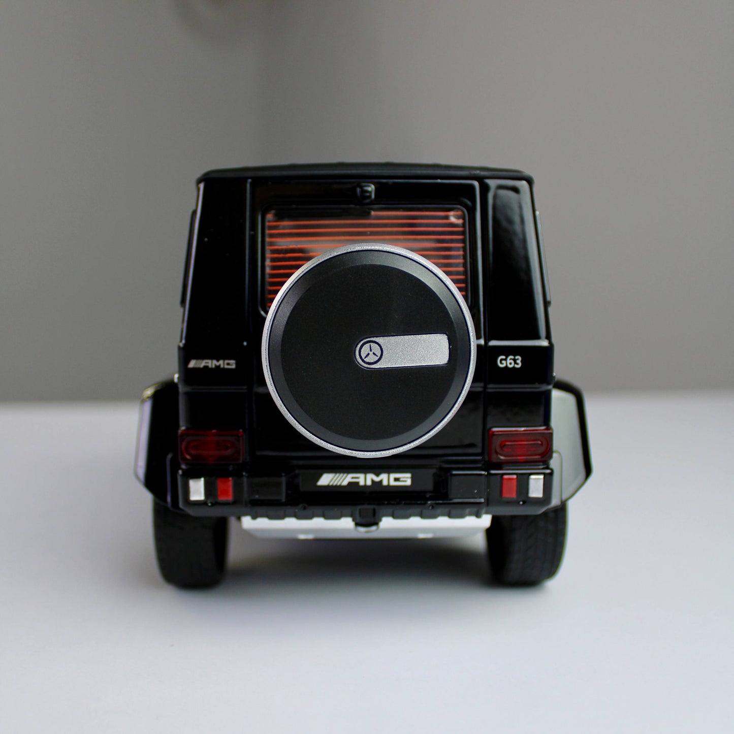 مجسم Mercedes-Benz G63 AMG – مقاس 1:24