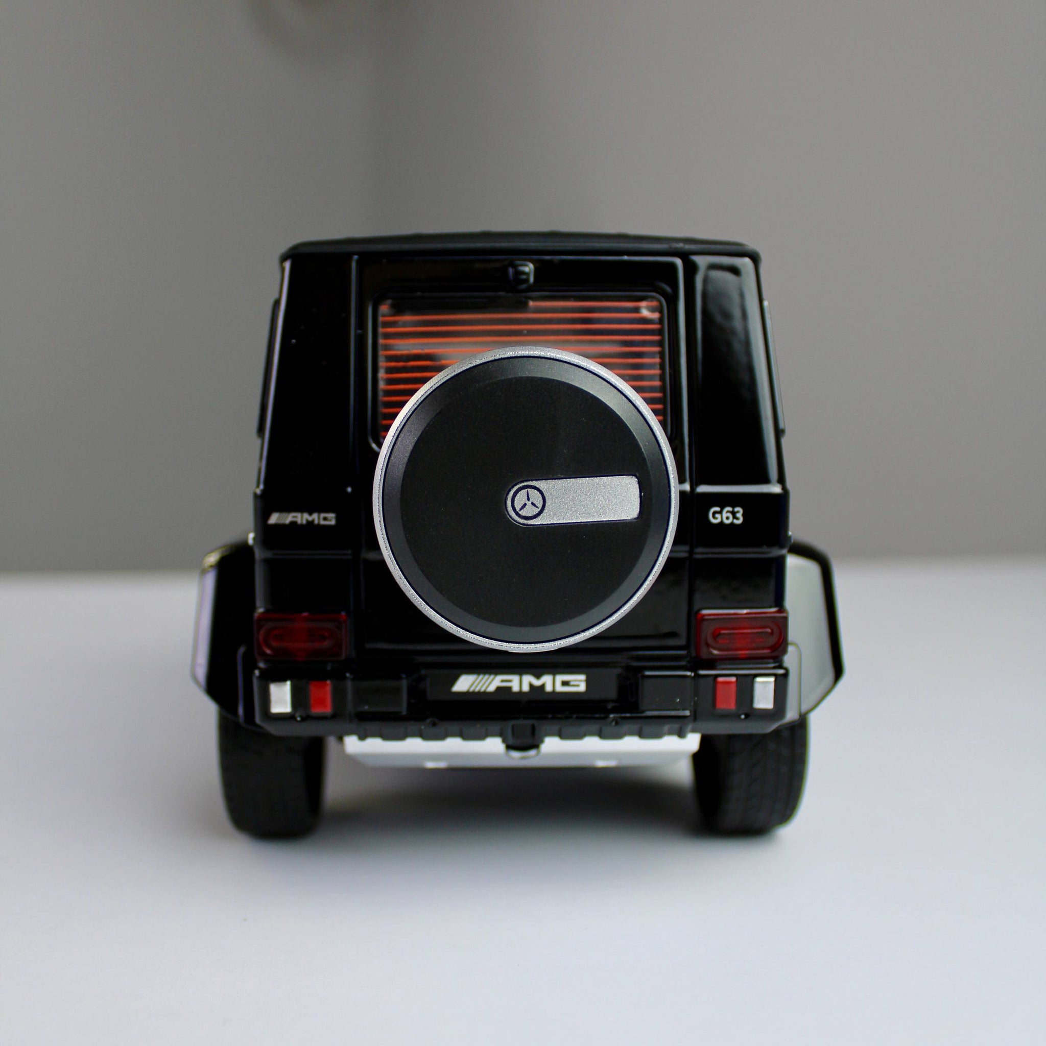 مجسم Mercedes-Benz G63 AMG – مقاس 1:24