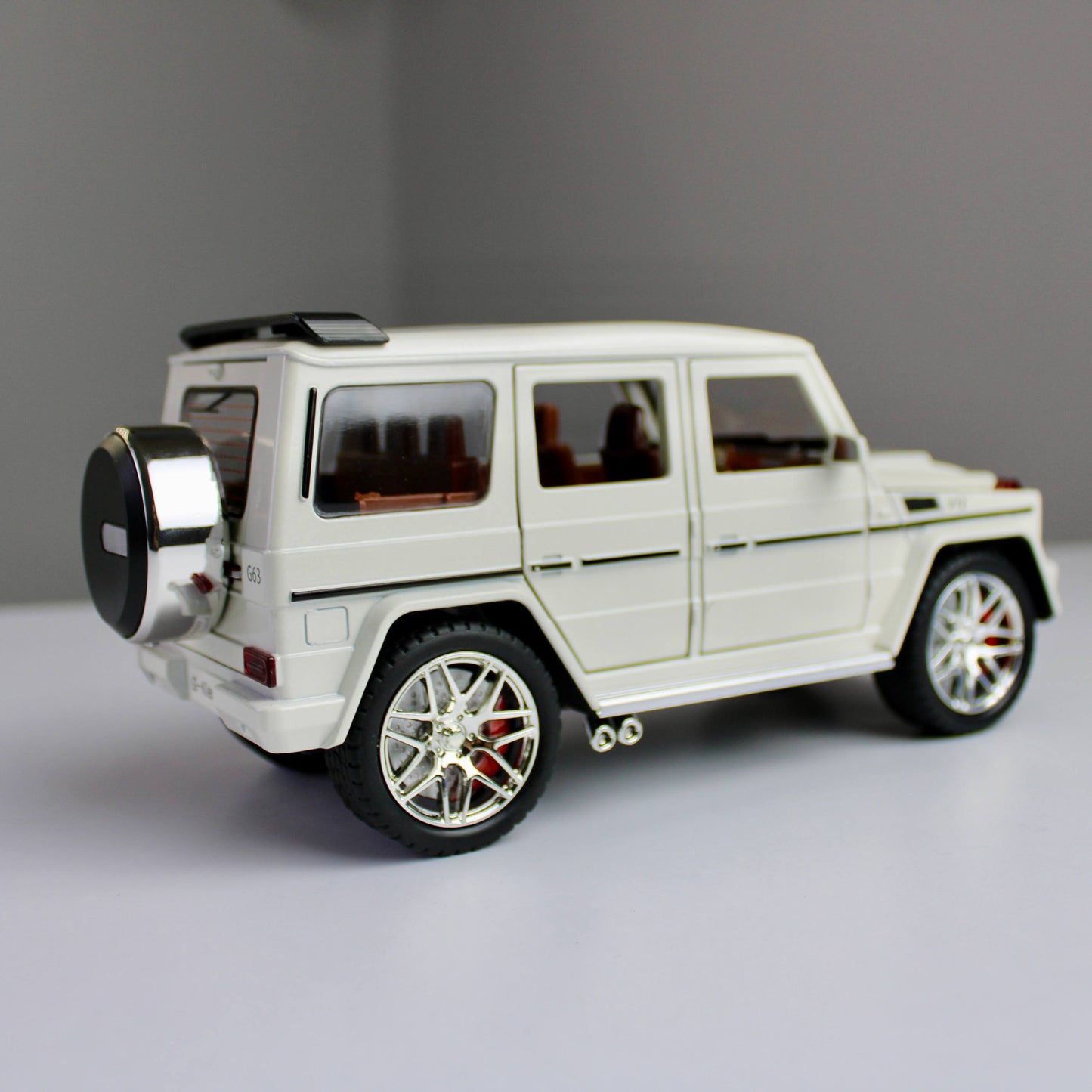 مجسم Mercedes-Benz G-Class G63 – مقاس 1:24 (Magnificent Reach)