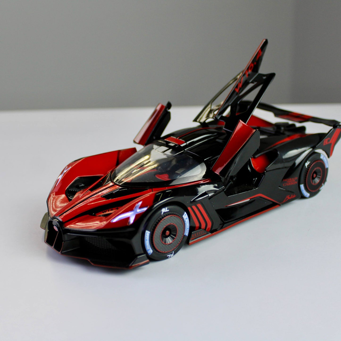 Bugatti Bolide Die-Cast Model – Sports Car (1:24)