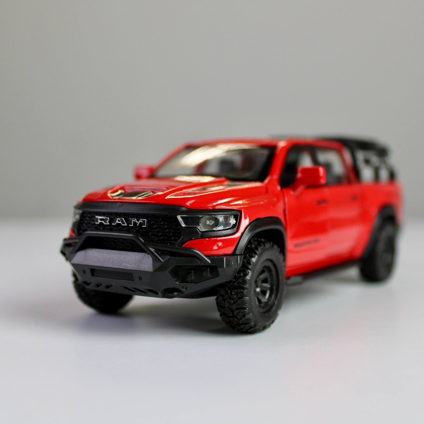 RAM 1000 TRXX Truck – Scale 1:32