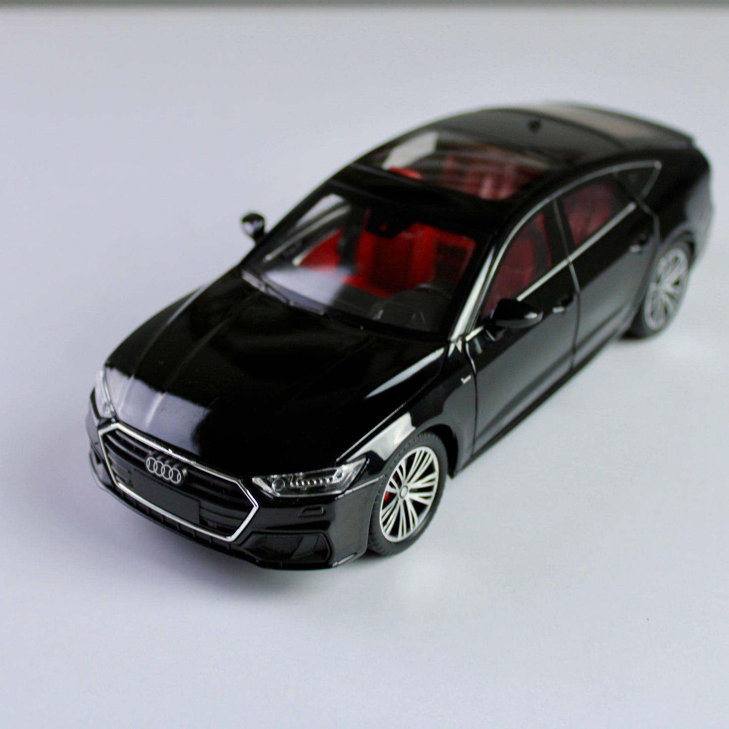 Audi A7 1:24 Die-Cast Model Car