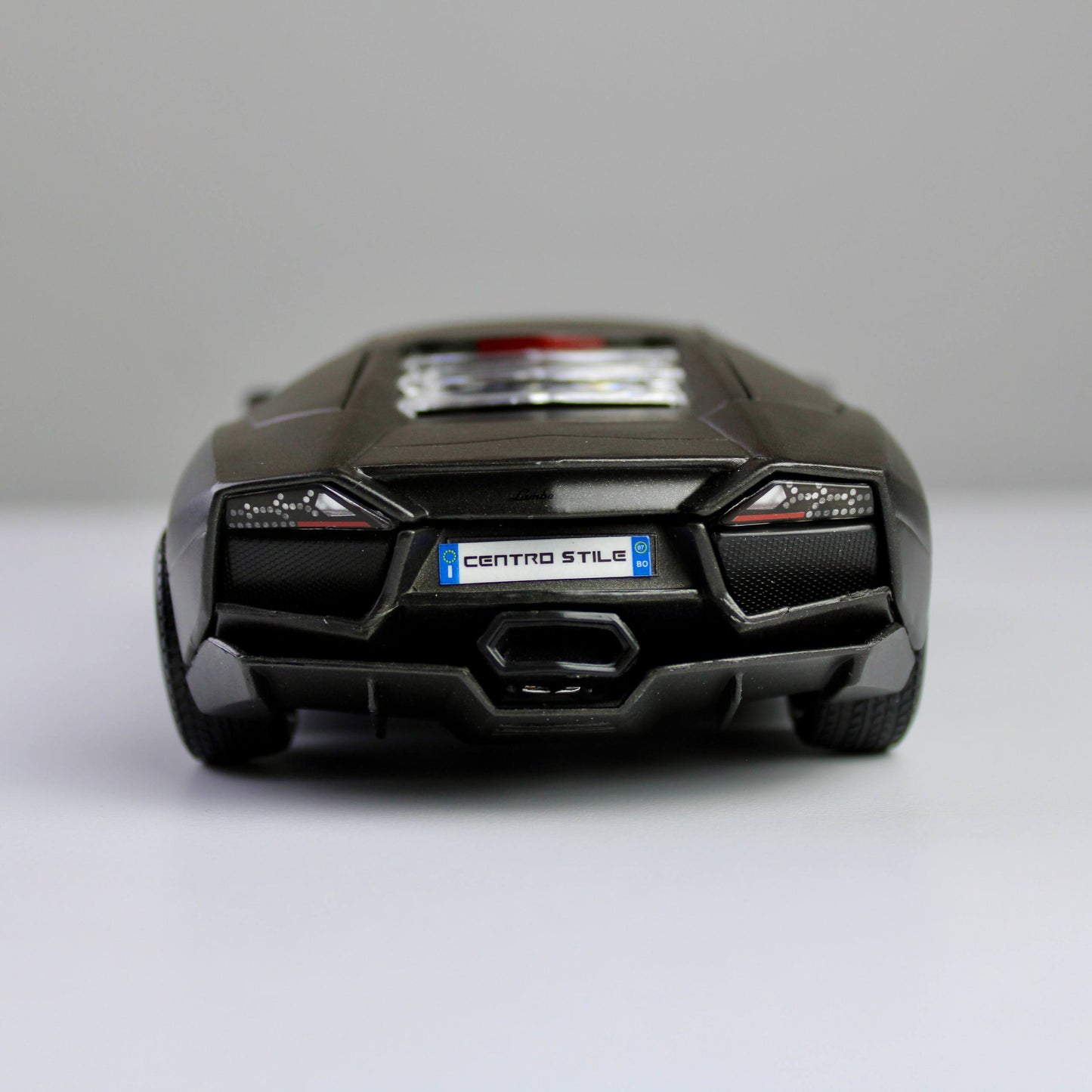 Bburago Lamborghini Reventón 1:24 سيارة نموذجية مصبوبة بالقالب