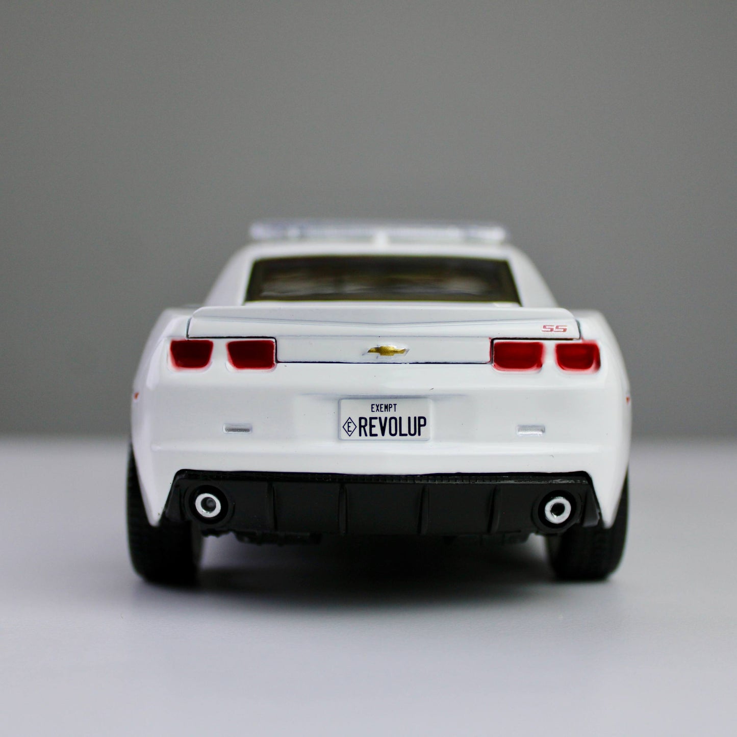 Maisto Chevrolet Camaro Police 2010 1:24 Die-Cast Model Car – Special Edition