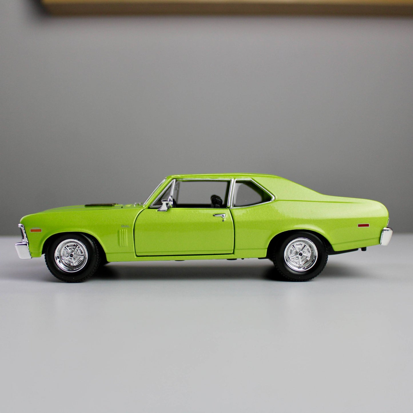 Maisto Chevrolet Nova SS 1970 1:24 نموذج سيارة مصبوب – إصدار خاص