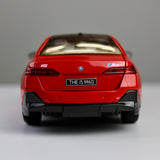 BMW i5 M60 1:24 Die-Cast Model Car