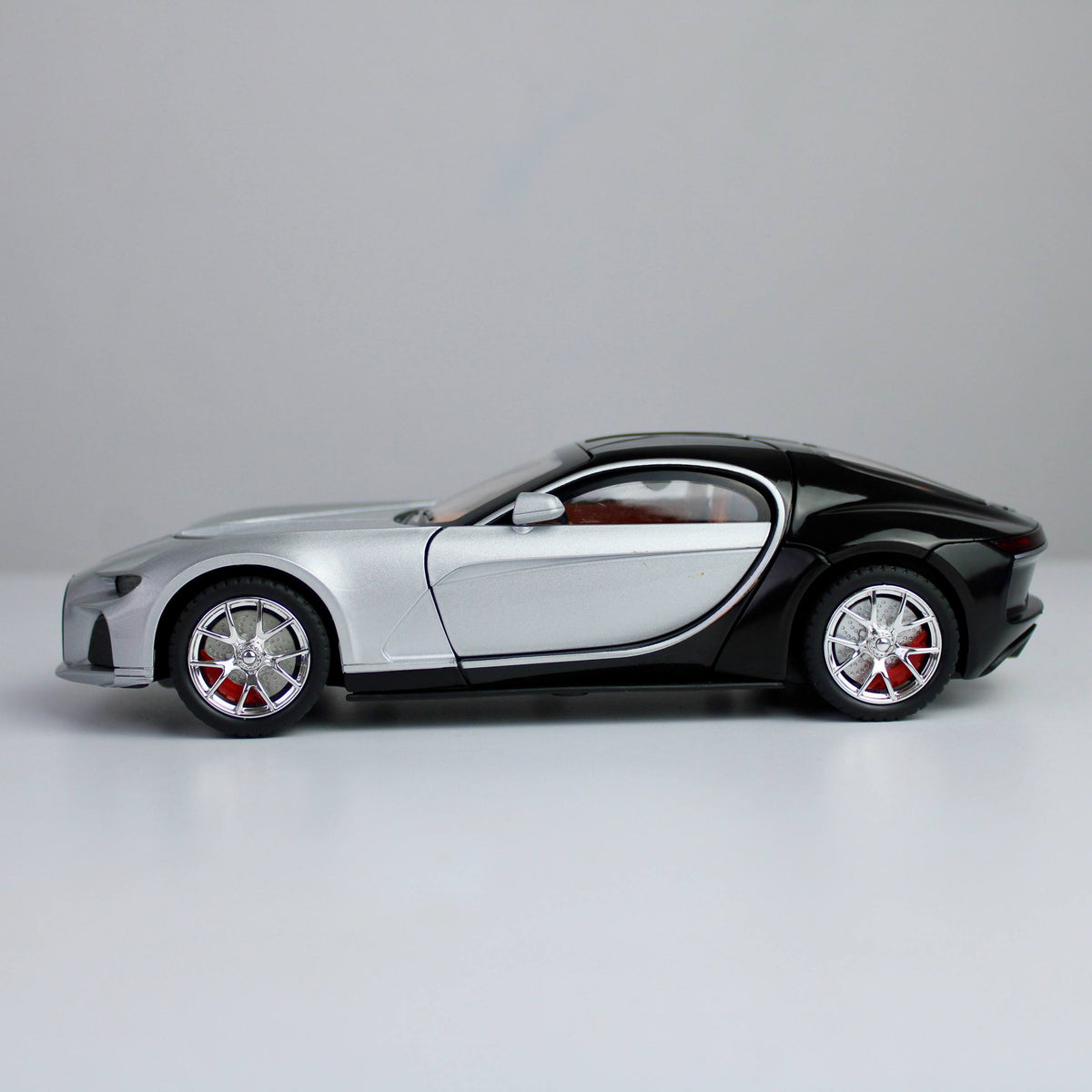 BUGATTI ATLANTIC – 1:24 Scale Die-Cast Model
