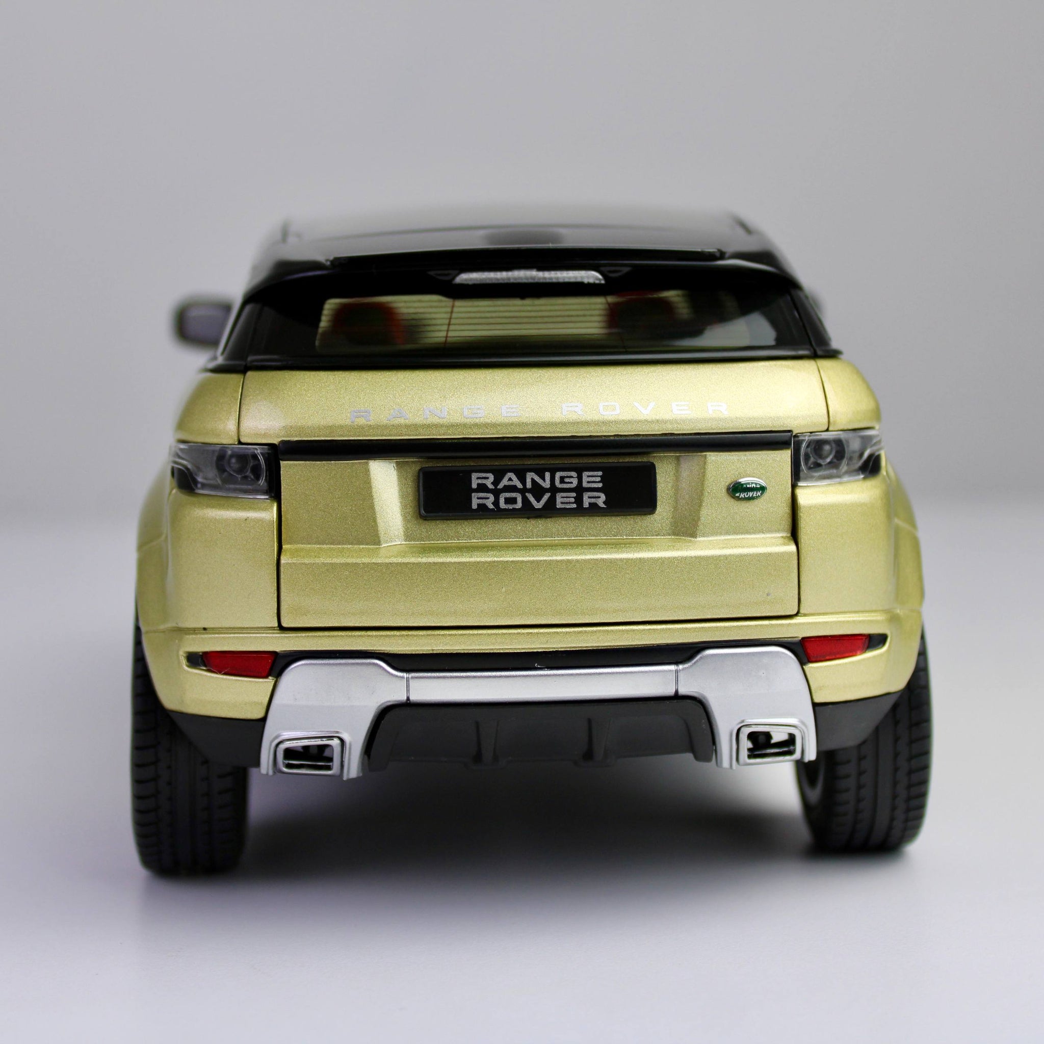 GT Autos Gold Range Rover Evoque Premium Die-Cast Model Car (1:18)