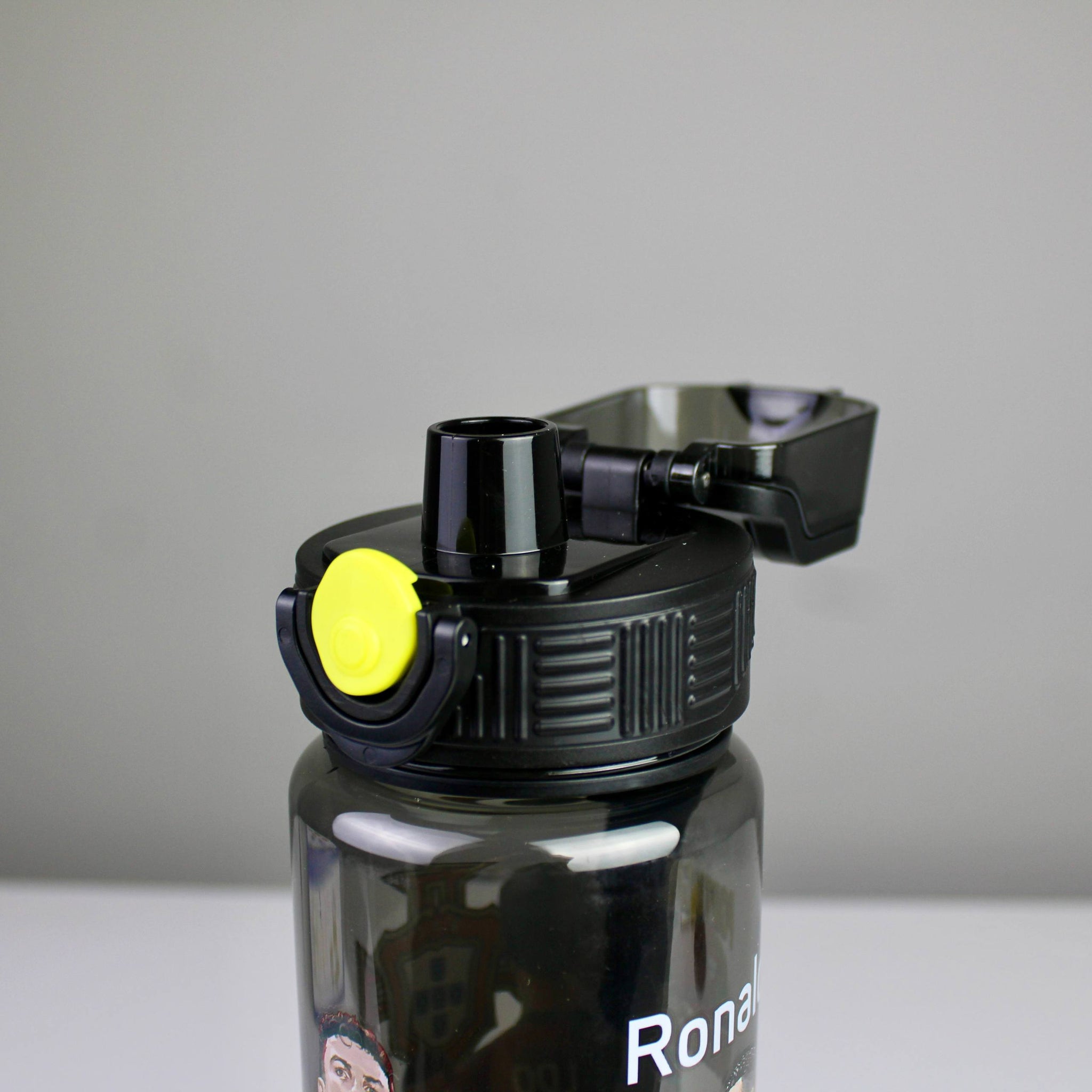 Cristiano Ronaldo Water Bottle – Leak-Resistant Push-Button Bottle with Carry Strap