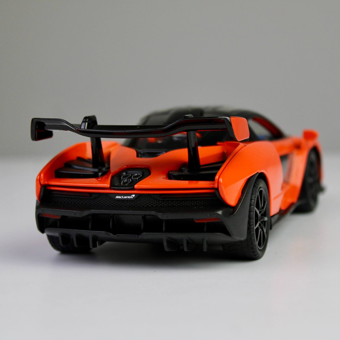 McLaren 1:24 Scale Die-Cast Car