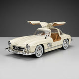 سيارة مجسمة مصبوبة من مرسيدس-بنز 300SL Gullwing بمقياس 1:22 مع إضاءة وصوت