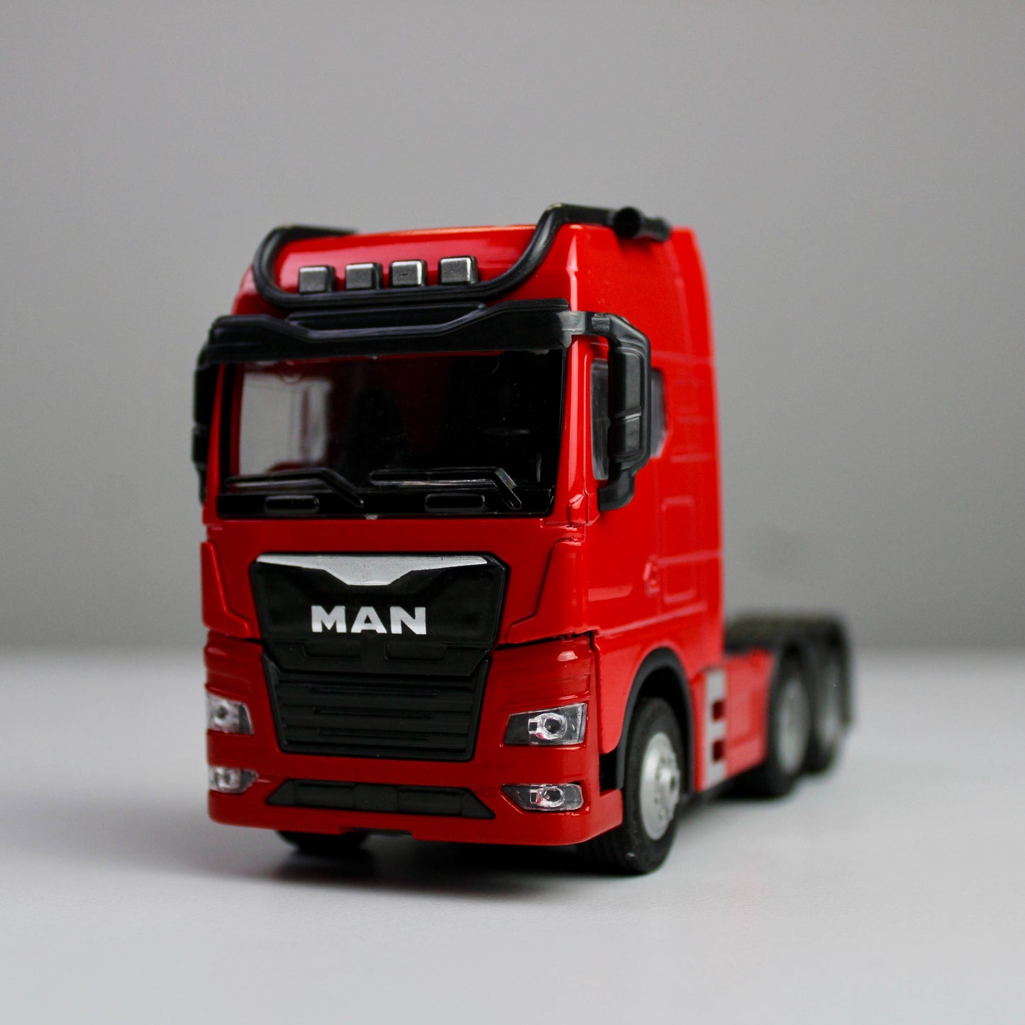 MAN TGX Truck Diecast Model 1:38