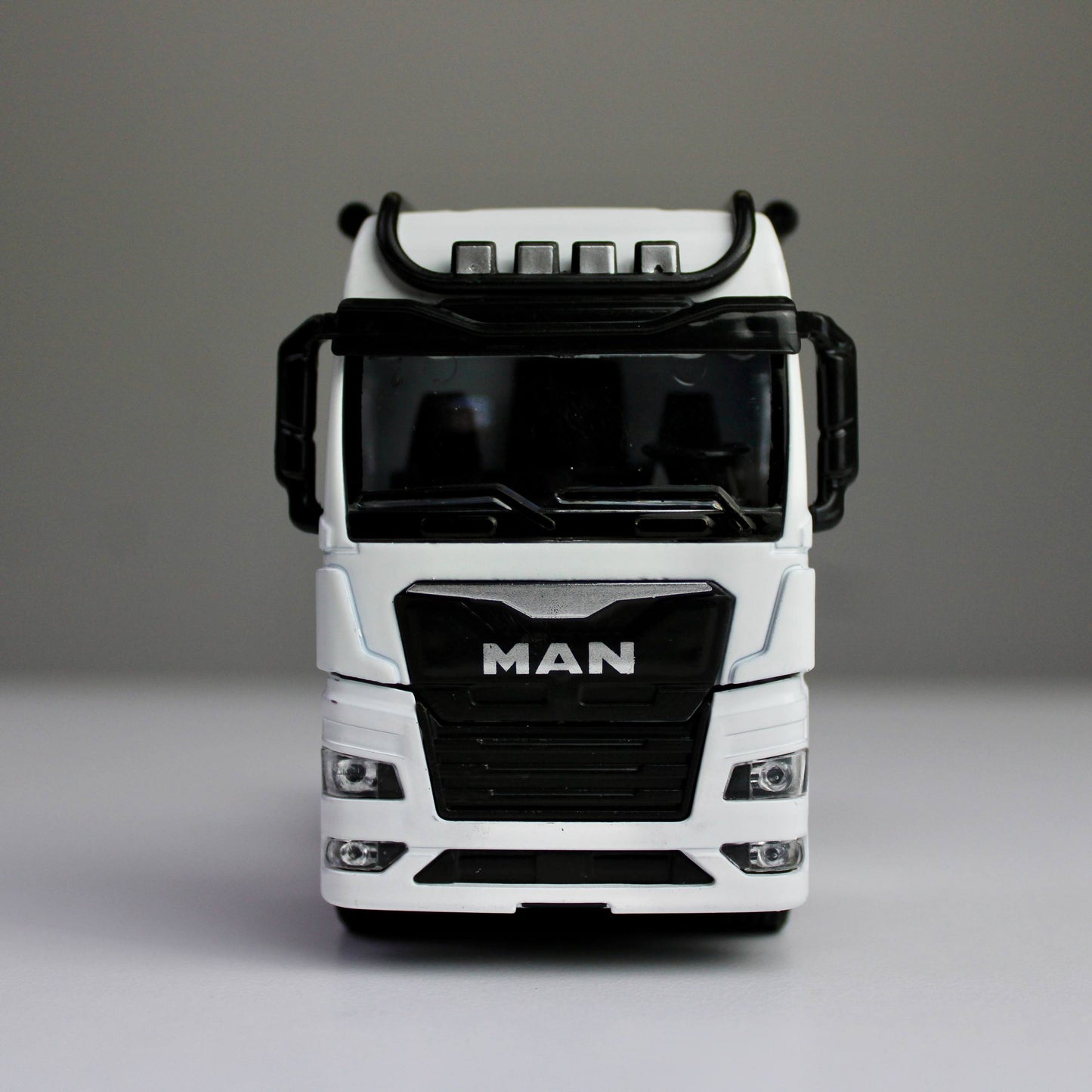 MAN TGX Truck Diecast Model 1:38
