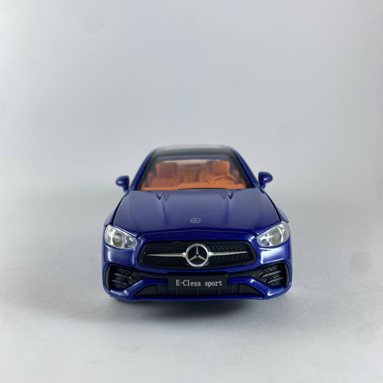 Mercedes-Benz E-Class Sport 1:32 Scale Die-Cast Model Car