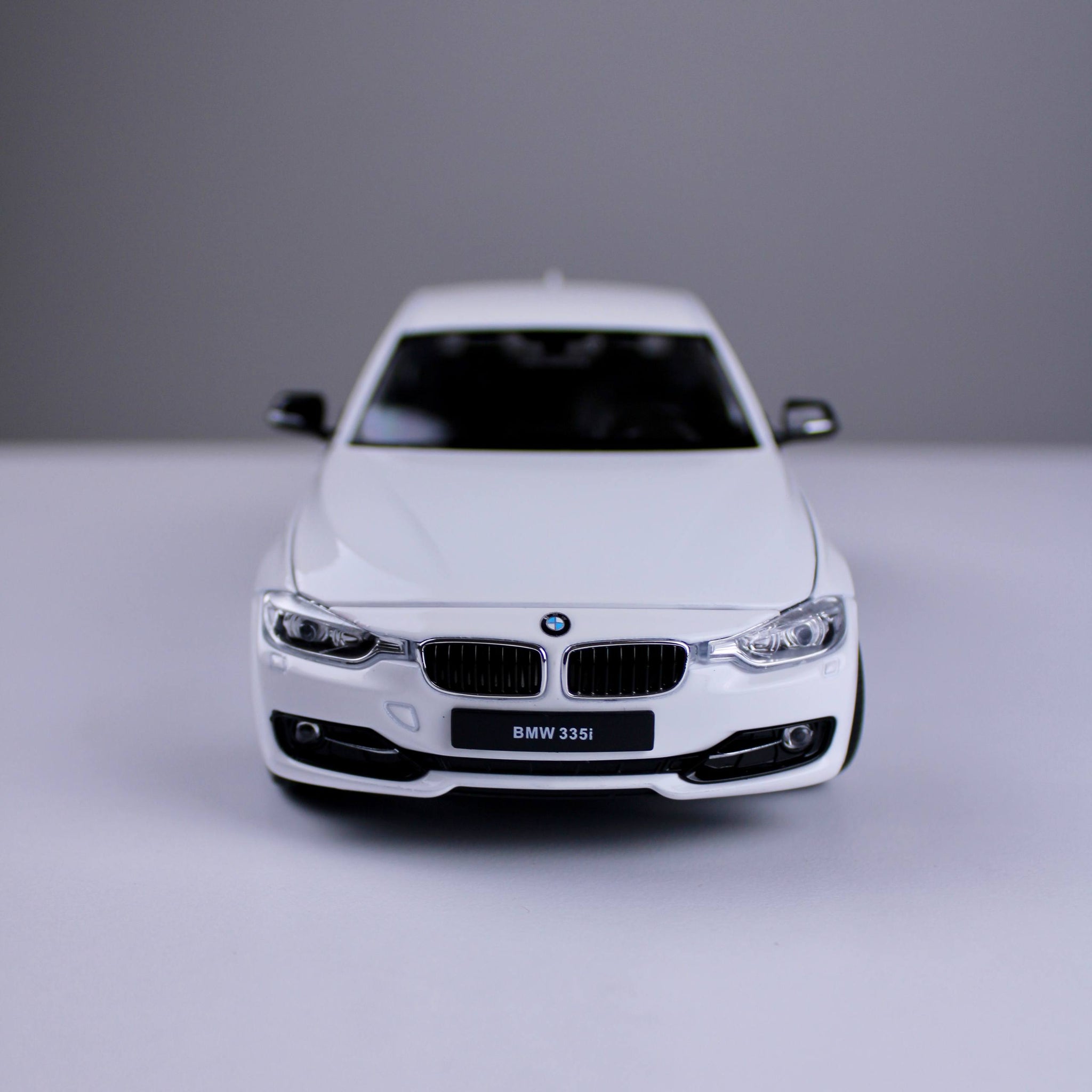 BMW 335i Die-Cast Model – Welly