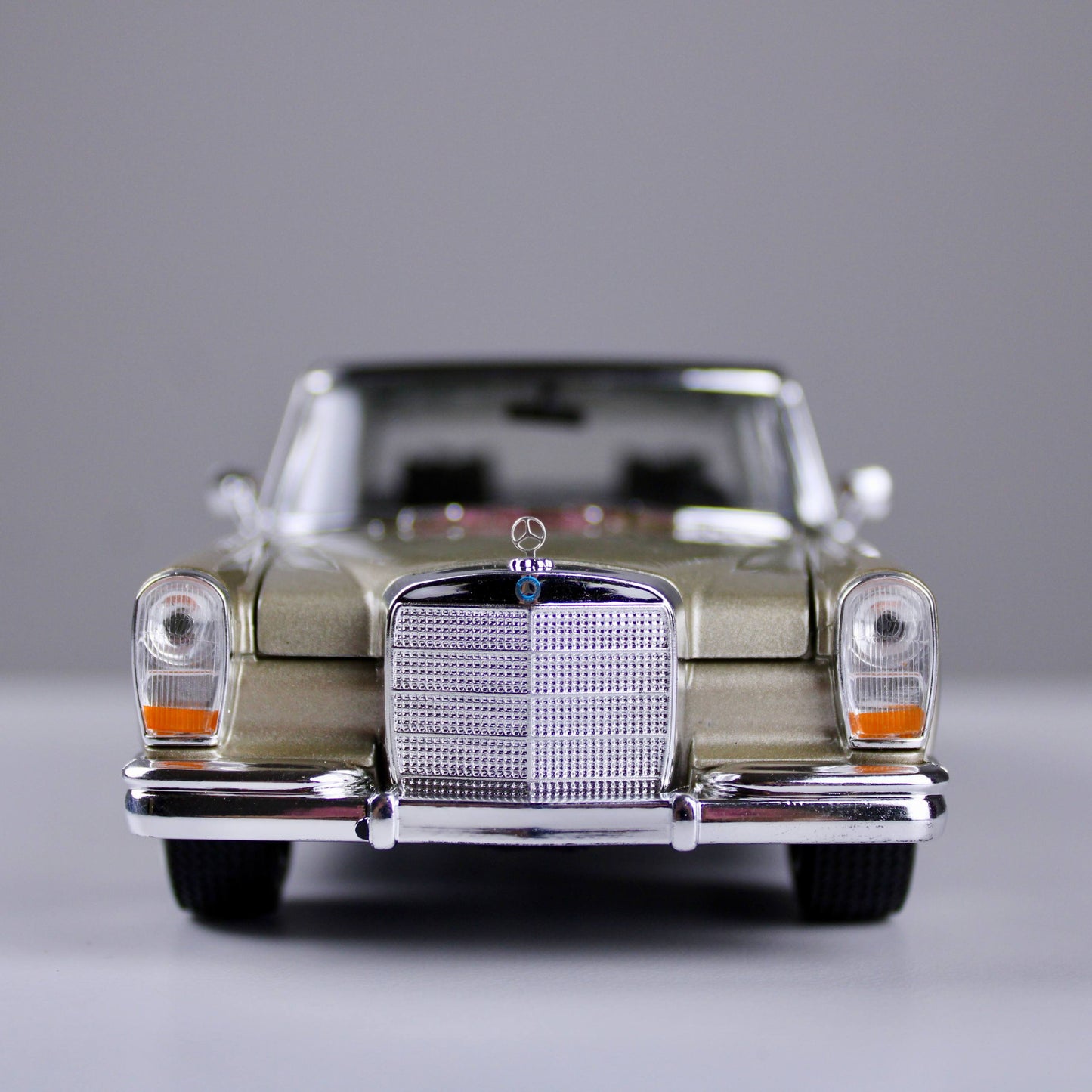 Mercedes Benz 600 Die-Cast Model – 1963