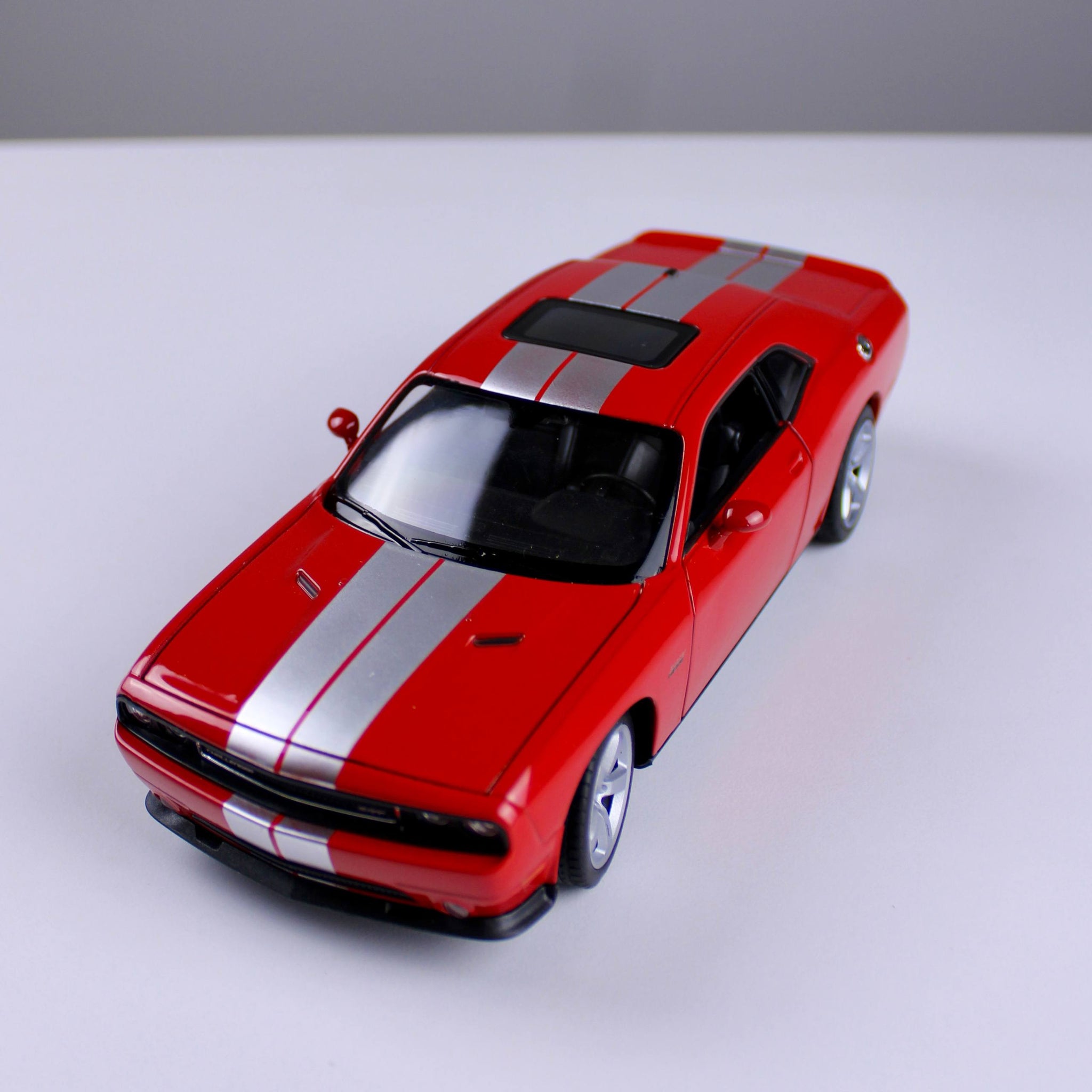 Dodge Challenger SRT 2012 Die-Cast Model Car