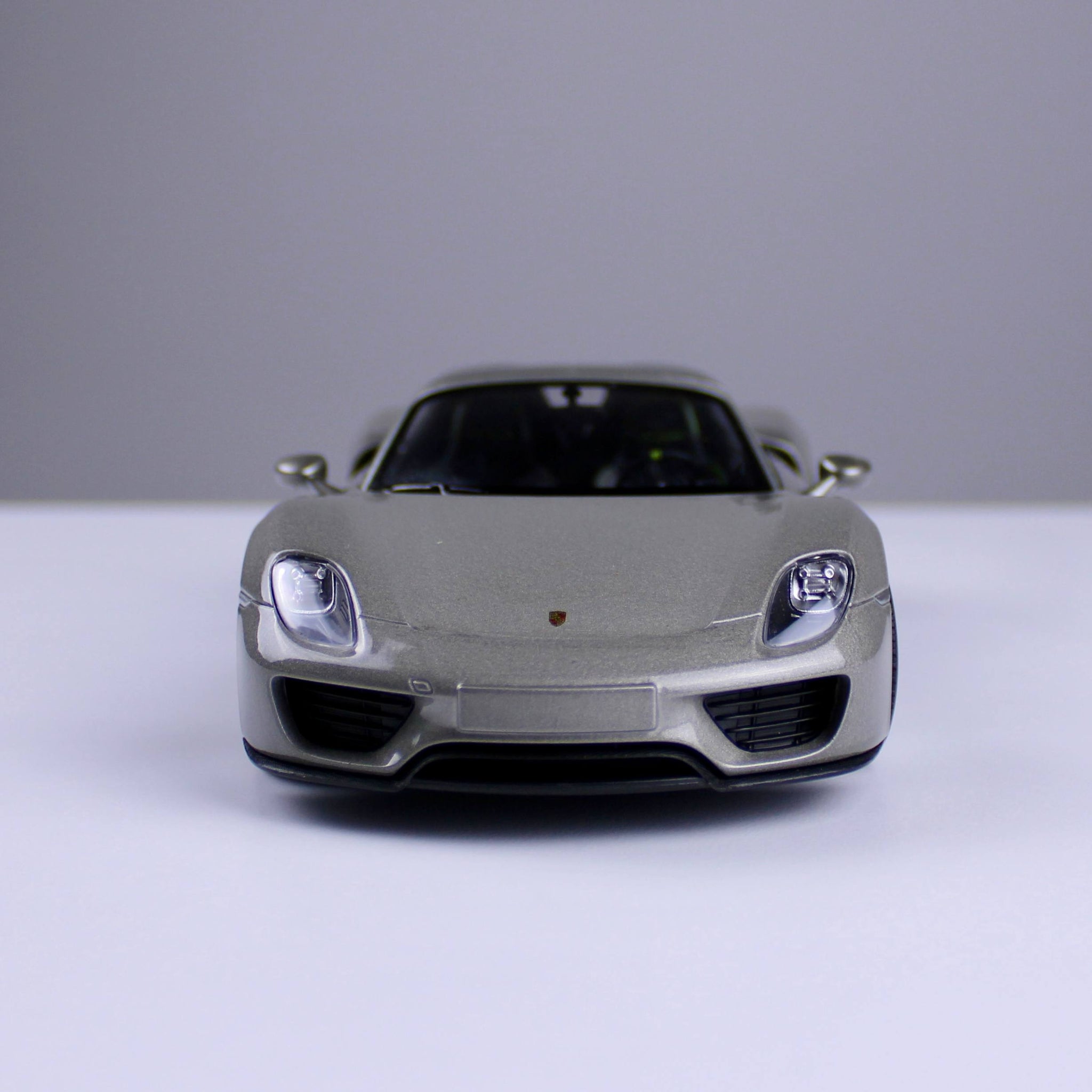 Porsche 918 Spyder - Champagne