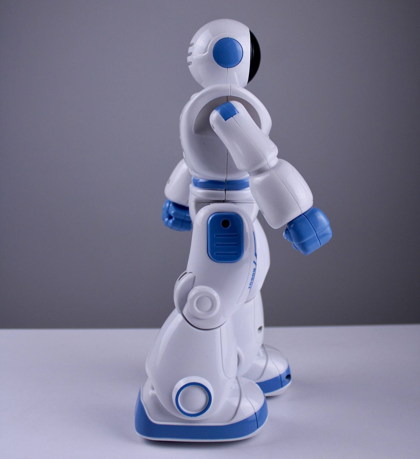 روبوت ذكي متعدد الوظائف بالتحكم عن بعد – 0457 TOYS