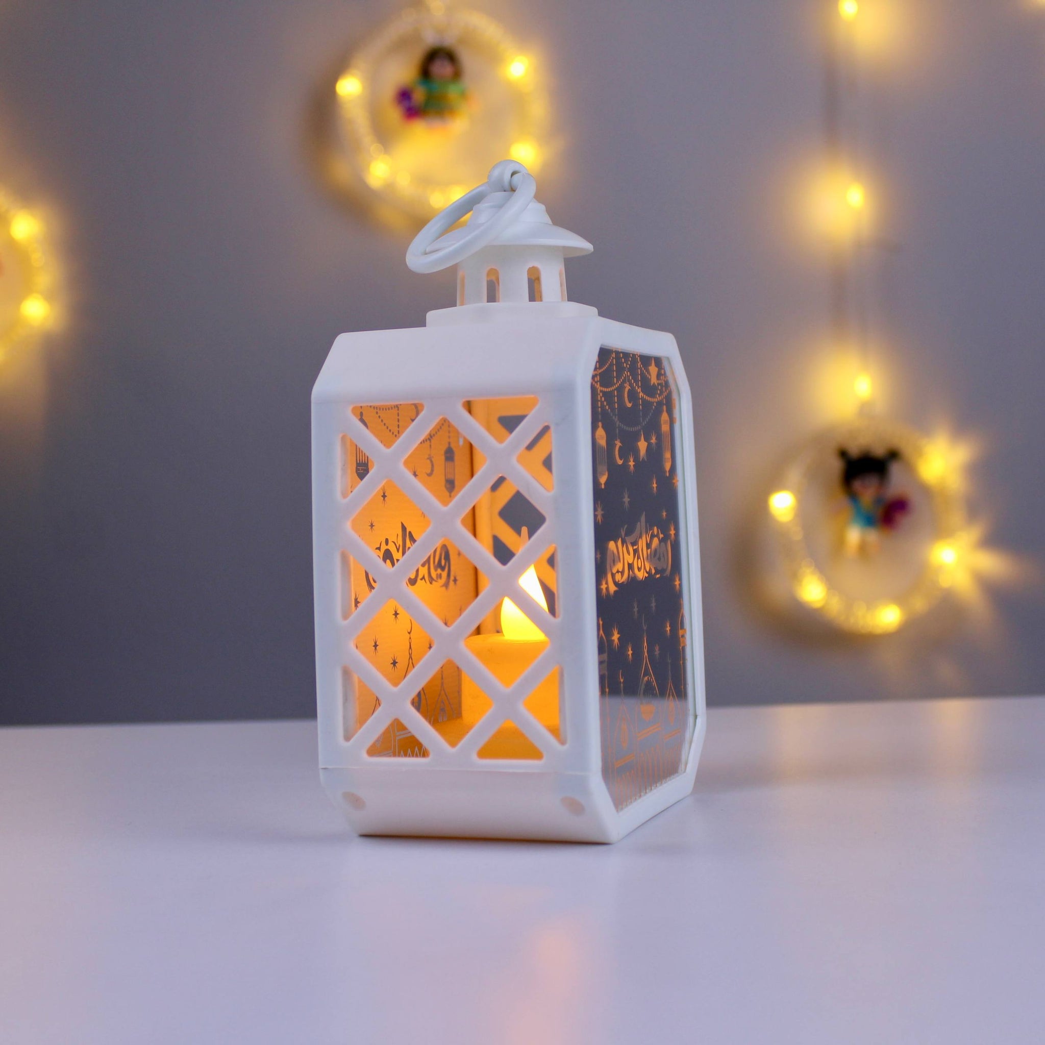 Elegant Ramadan Acrylic Lantern – “Ramadan Kareem”