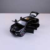 Lamborghini Urus Die-Cast Model Car – 1:24 Scale