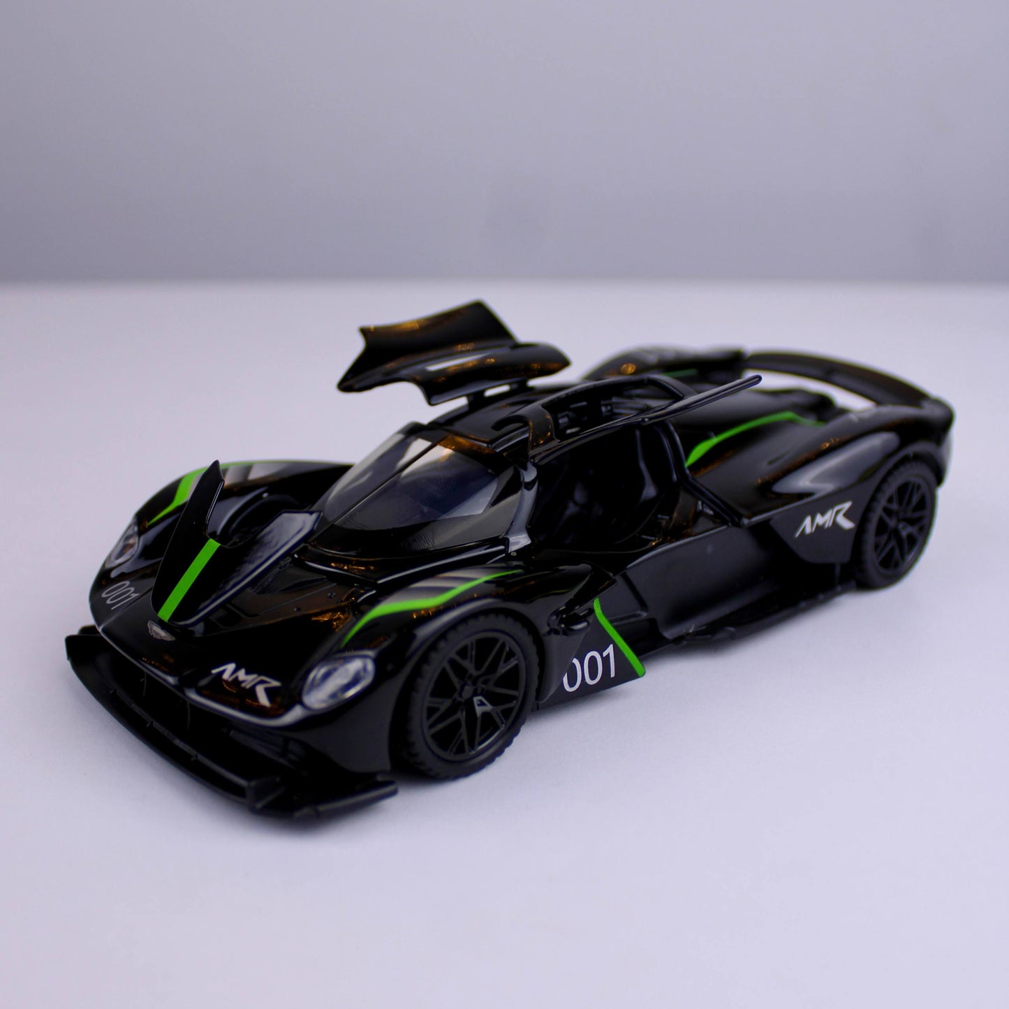 Aston Martin Valkyrie AMR Car – 1:32